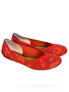Rothy's Red and Orange Camo Patterned Ballet Flats Fabric Shoes Sz 8.5